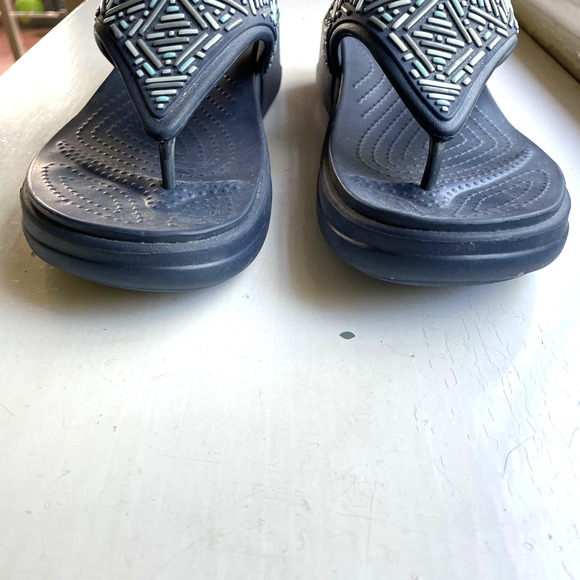 Crocs Women's Monterey Embellished Wedge Sz 9 Flip Flops Sandals - Picture 4 of 9